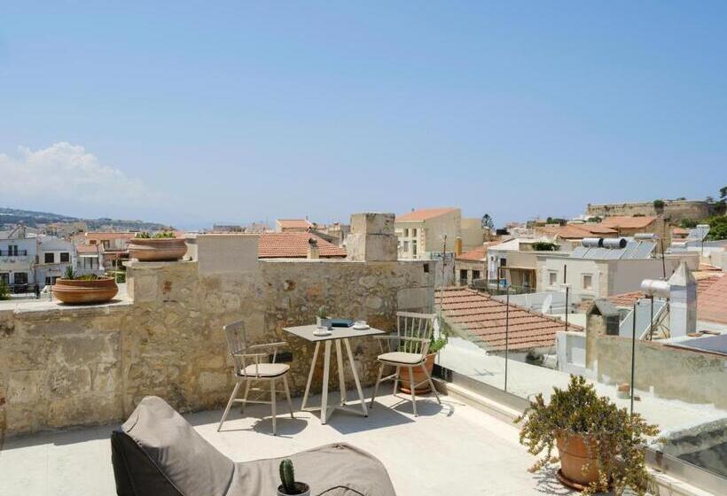 סוויטת פנטהאוז, Casa Dei Delfini