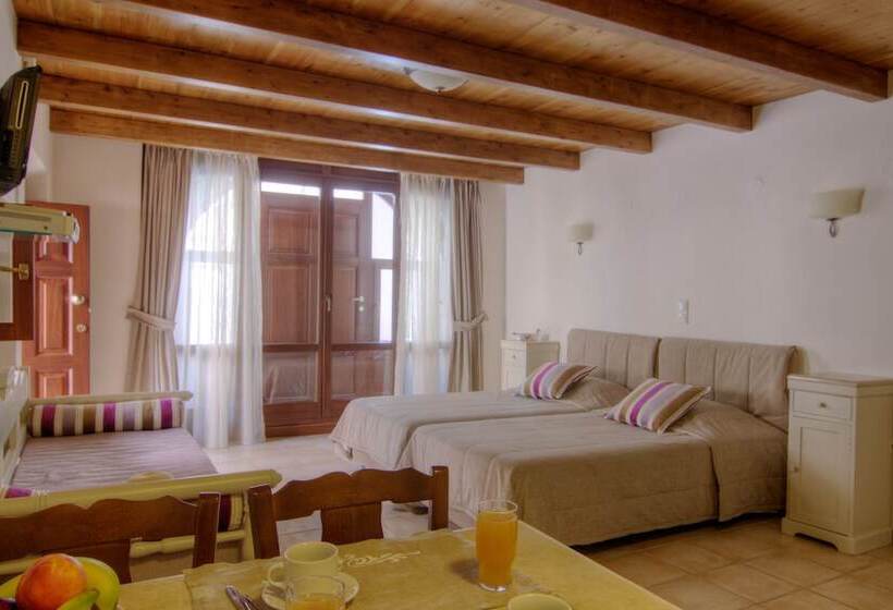 סטודיו סופריור, Casa Dei Delfini