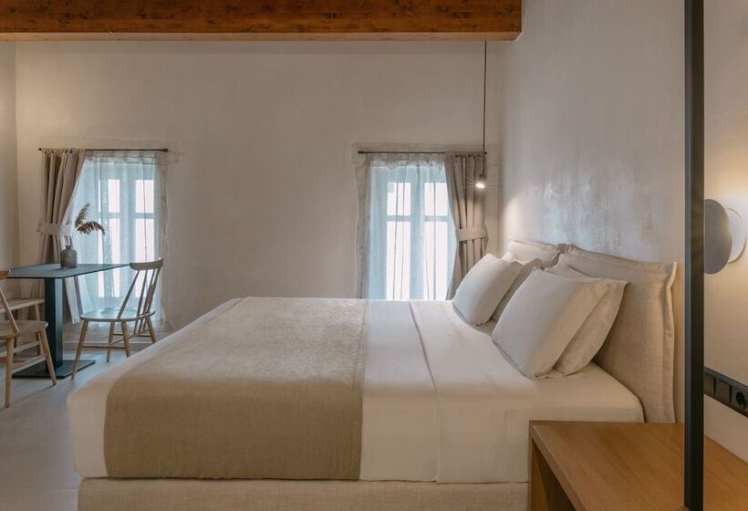 סטודיו סופריור, Casa Dei Delfini