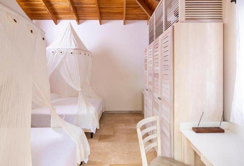 스탠다드 방갈로, Bodhi Tree Yoga Resort