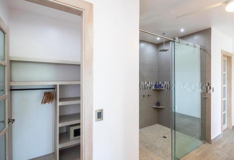 스탠다드 룸 킹사이즈 침대, Bodhi Tree Yoga Resort