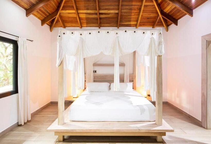 디럭스 방갈로, Bodhi Tree Yoga Resort