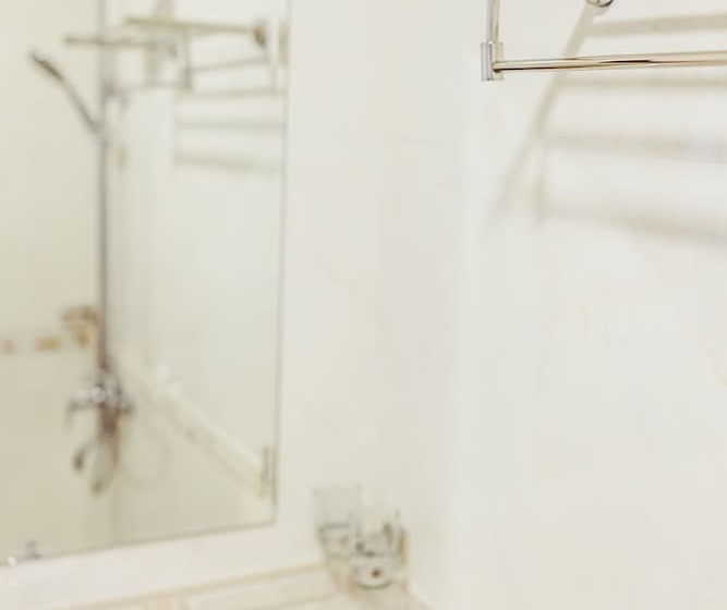 غرفة قياسية سرير كينج, Douangpraseuth