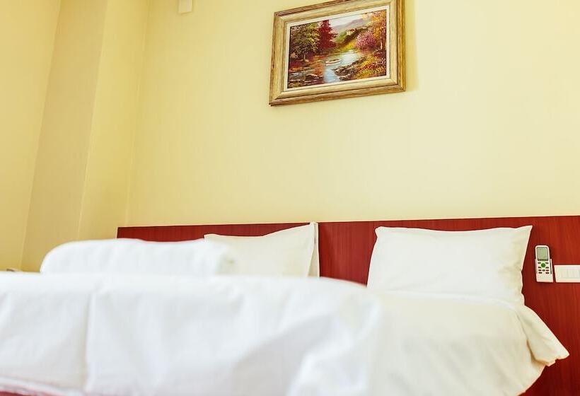 غرفة قياسية سرير كينج, Douangpraseuth