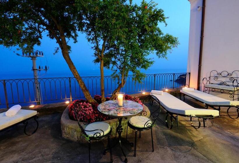 Triple Room Sea View, La Casa Del Melograno