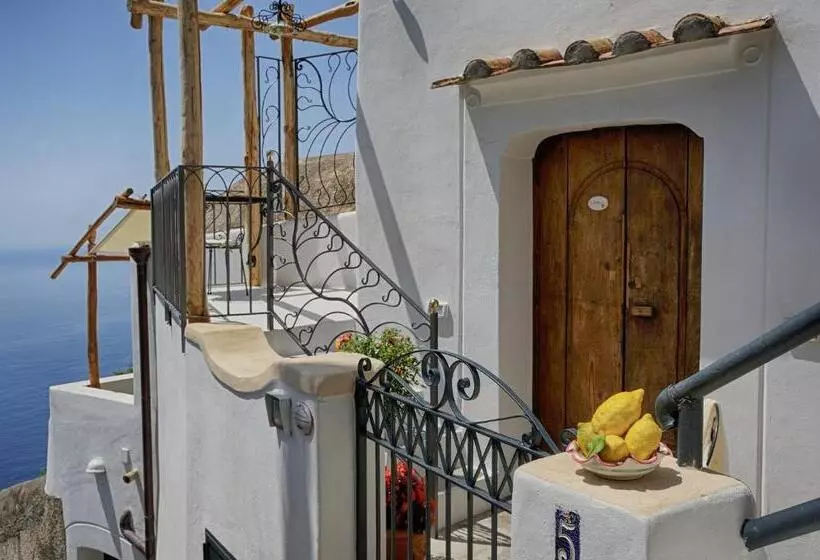 オーシャンビュースタンダードルームバルコニー付き, La Casa Del Melograno