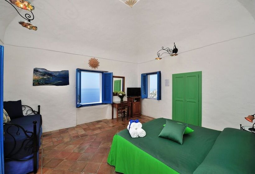 Четырехместный Номер Стандарт, La Casa Del Melograno