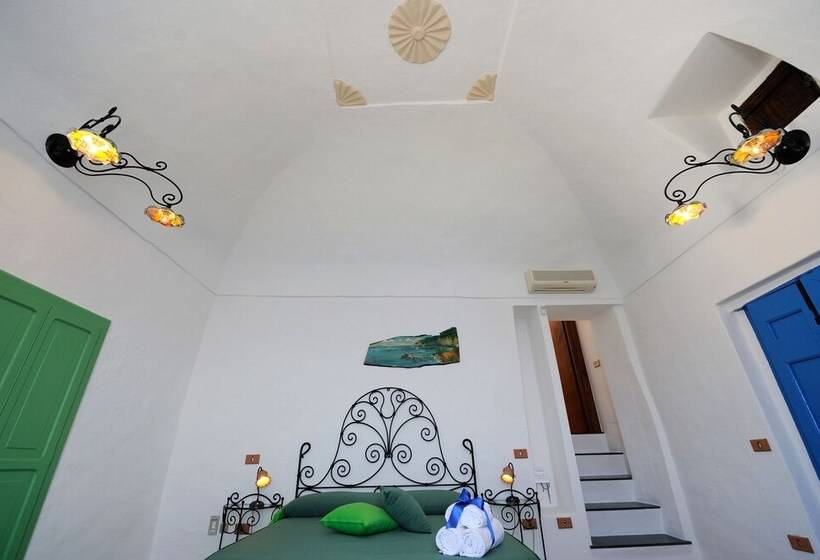 Четырехместный Номер Стандарт, La Casa Del Melograno