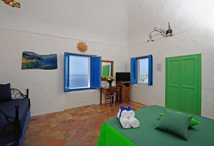 Четырехместный Номер Стандарт, La Casa Del Melograno