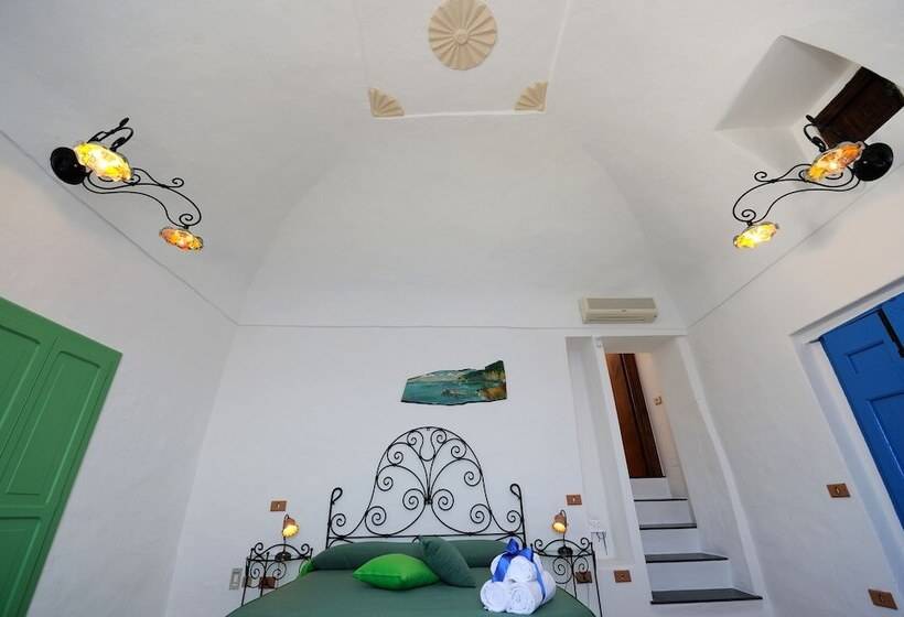 Четырехместный Номер Стандарт, La Casa Del Melograno