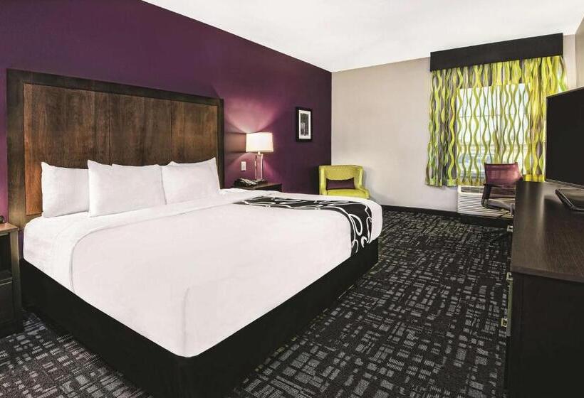 带大床的标准间, La Quinta By Wyndham Monahans