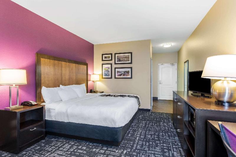 带大床的标准间, La Quinta By Wyndham Monahans