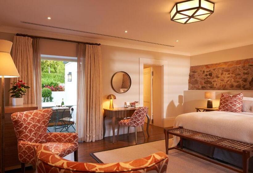 استودیوی استاندارد, Leeu Estates