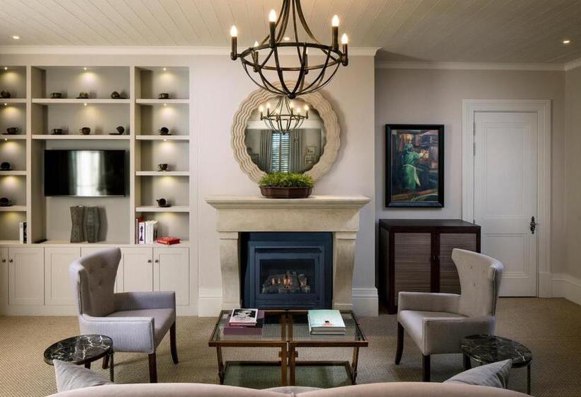 سوییت اجرایی, Leeu Estates