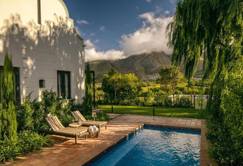 کلبه ییلاقی سوپریور یک خوابه, Leeu Estates