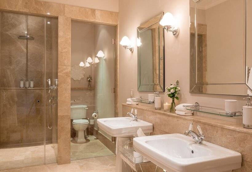 استودیوی استاندارد, Leeu Estates