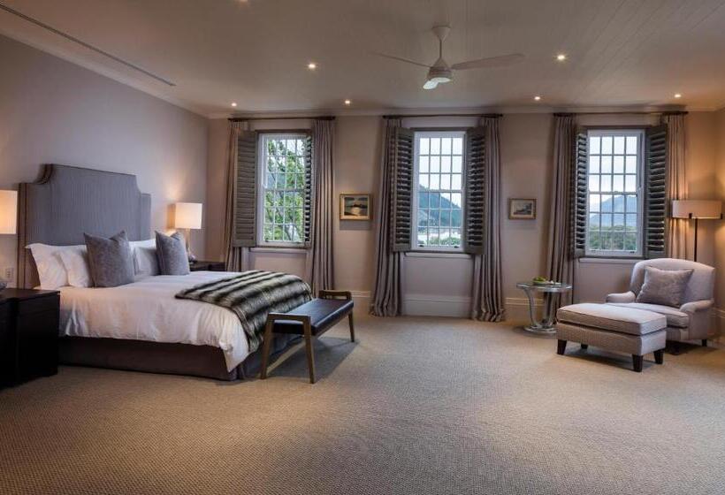 سوییت اجرایی, Leeu Estates