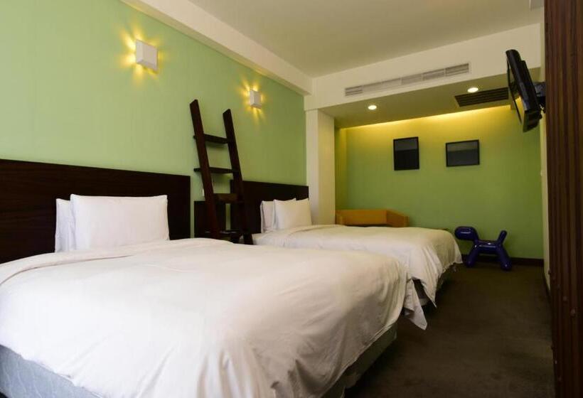 اتاق لوکس, Les Champs Hualien