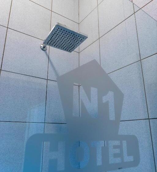 اتاق استاندارد, N1 Hotel Samora Machel Harare