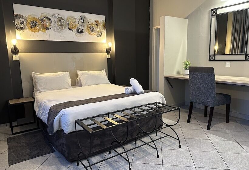 اتاق سوپریور, N1 Hotel Samora Machel Harare