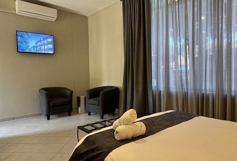 اتاق سوپریور, N1 Hotel Samora Machel Harare