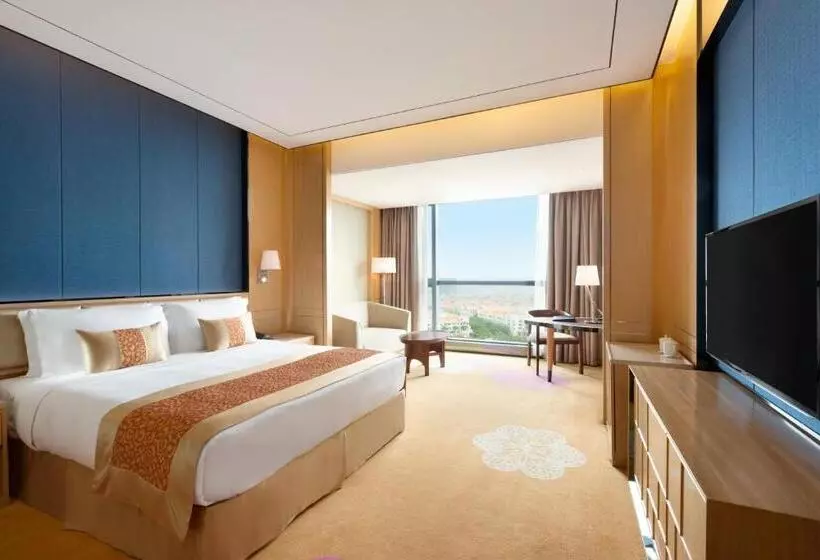 キングサイズベッドのスーペリアルーム, Ramada Foshan Nanhai