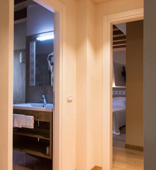 سوییت خانوادگی, Sesmones