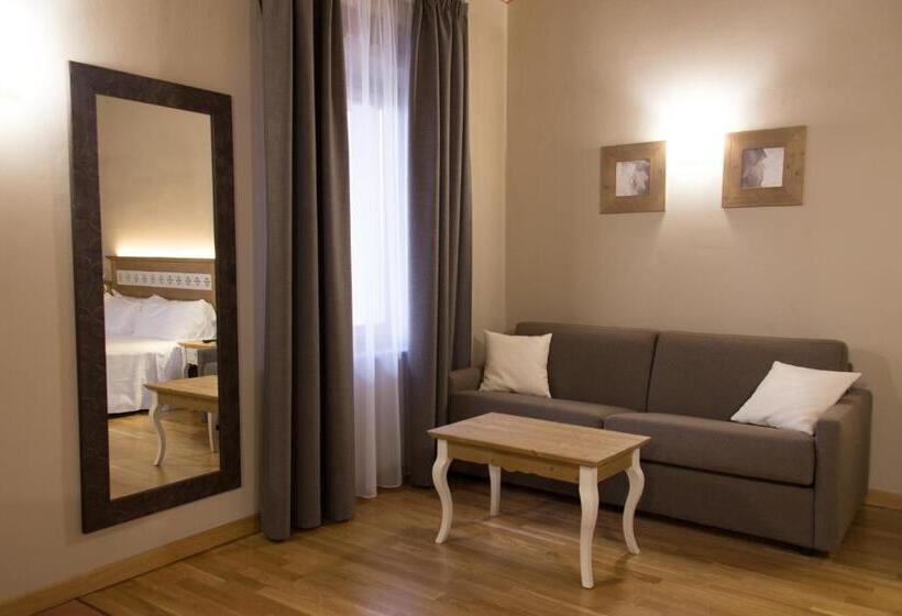 سوییت خانوادگی, Sesmones