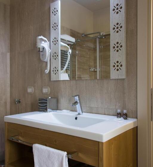 سوییت خانوادگی, Sesmones