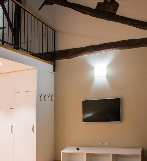 آپارتمان 1 خوابه, Sesmones