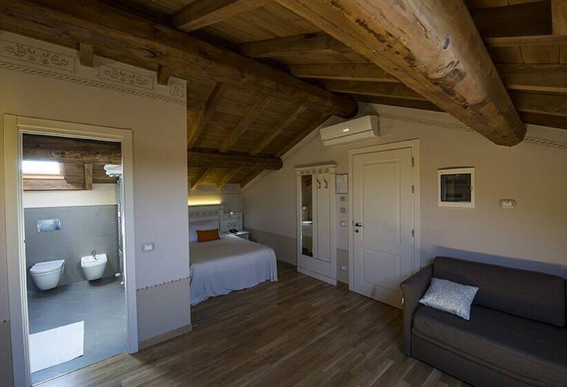 اتاق سوپریور, Sesmones