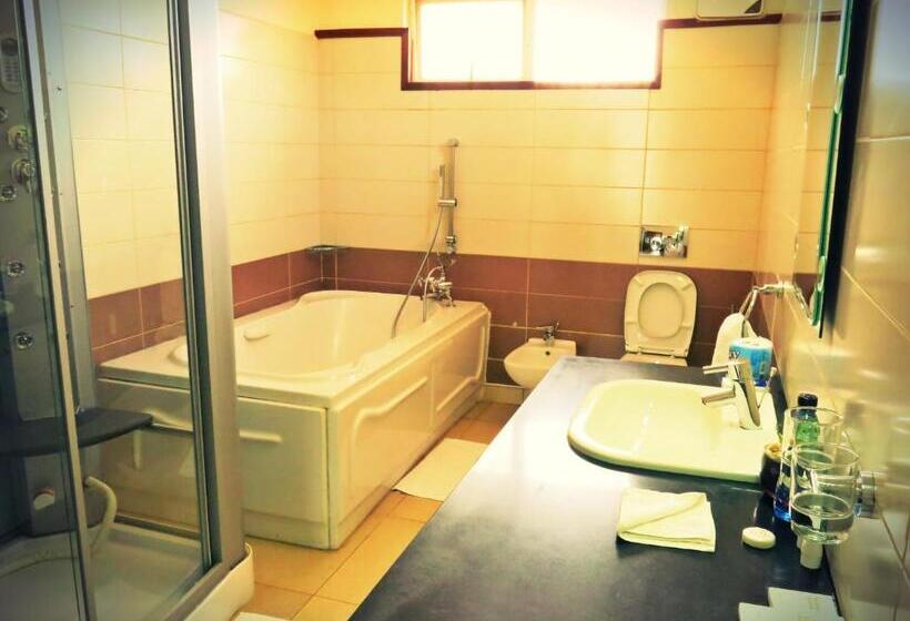 سوییت اجرایی, Sovereign