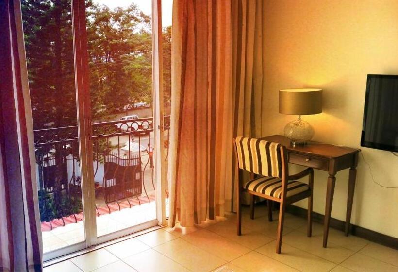 اتاق استاندارد با تخت بزرگ, Sovereign