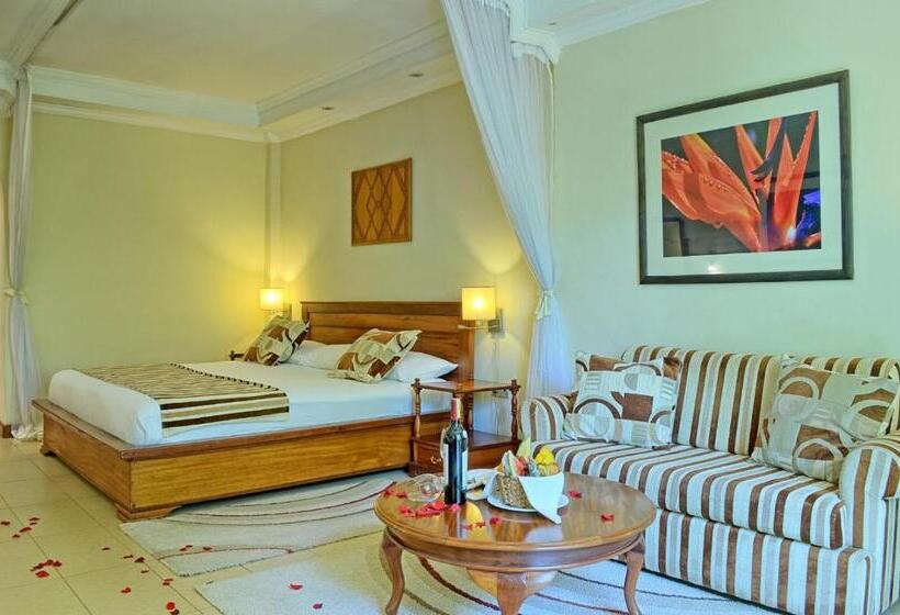 سوییت لوکس, Sovereign