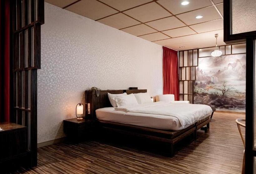 غرفة قياسية, Tian Xia Ju