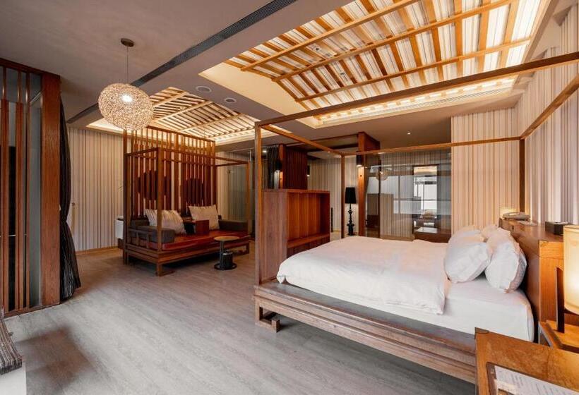 غرفة سوبيريور, Tian Xia Ju