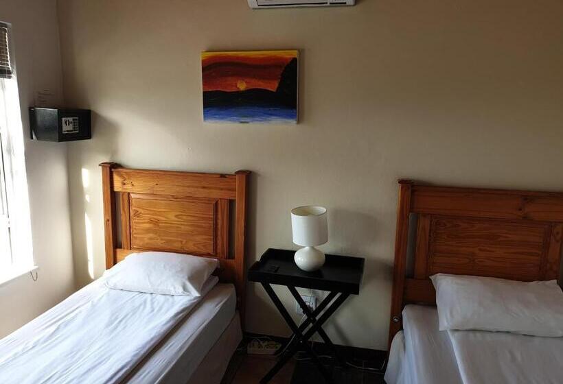 Номер Стандарт, Amakaya Backpackers Travelers Accommodation
