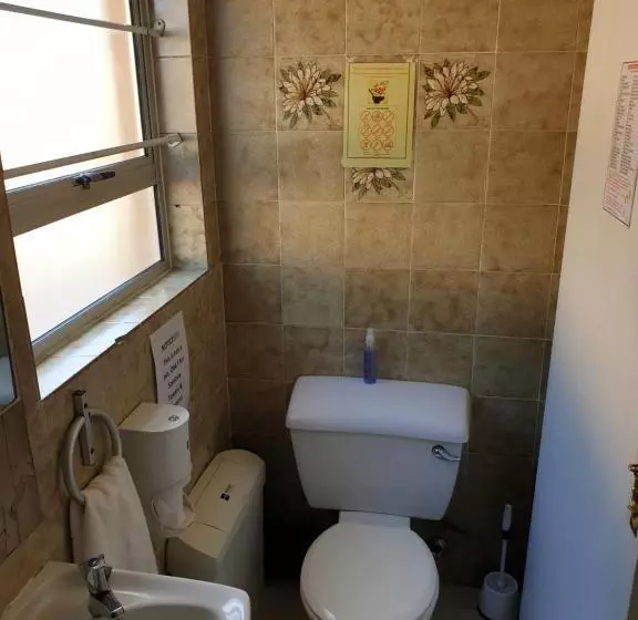 تختخواب در اتاق مشترک, Amakaya Backpackers Travelers Accommodation