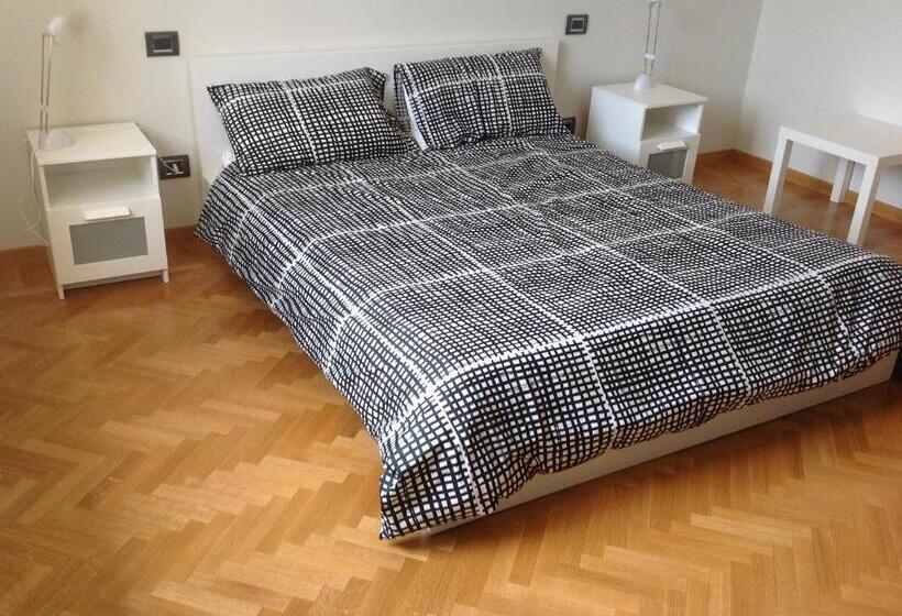 Habitació Estàndard Bany Compartit, Bologna Center Town