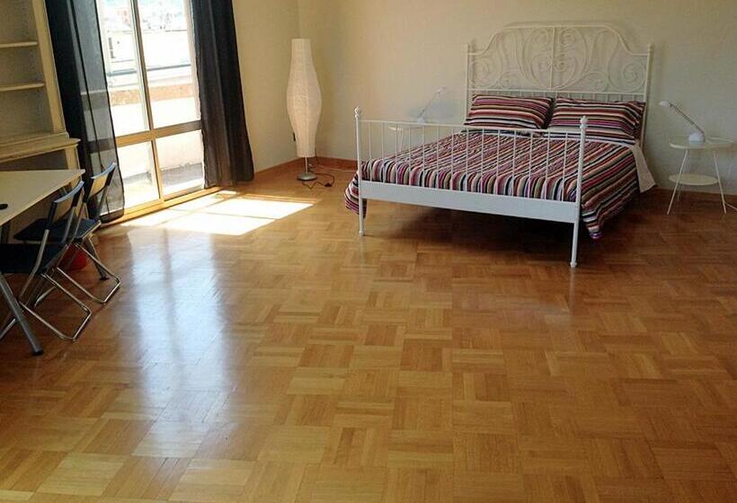 اتاق استاندارد با سرویس بهداشتی مشترک, Bologna Center Town
