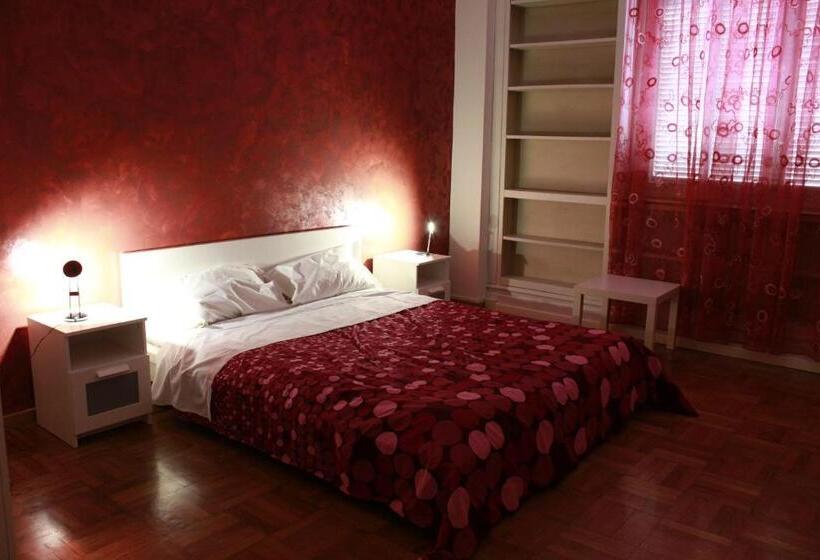 Habitació Estàndard Bany Compartit, Bologna Center Town