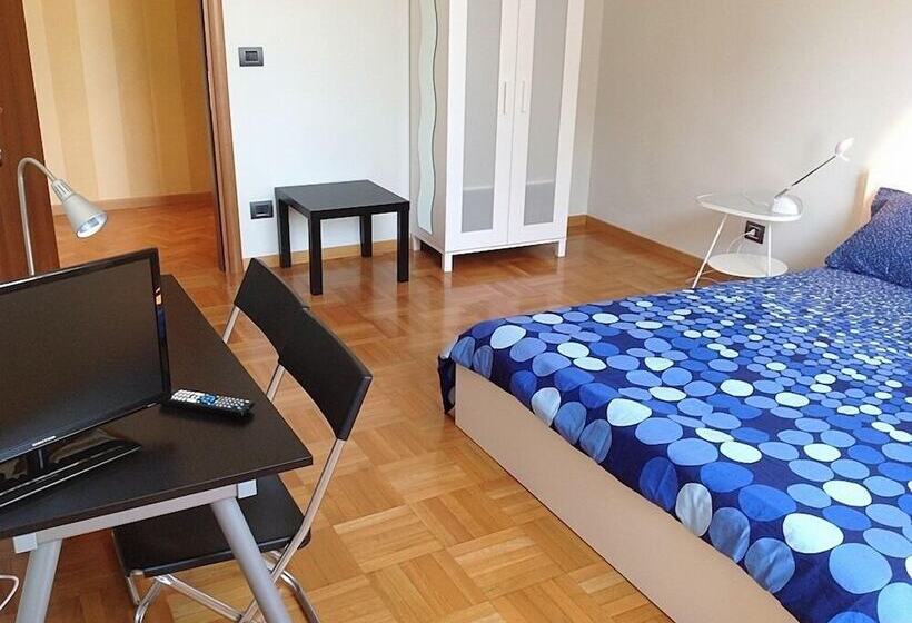 Habitació Estàndard Bany Compartit, Bologna Center Town