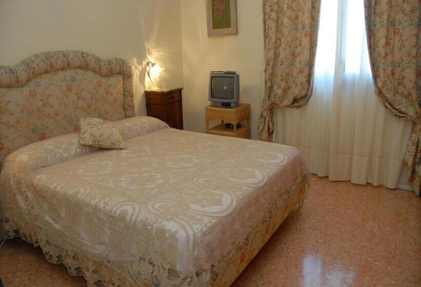 חדר סטנדרט חדר אמבטיה משותף, Casa Rachele