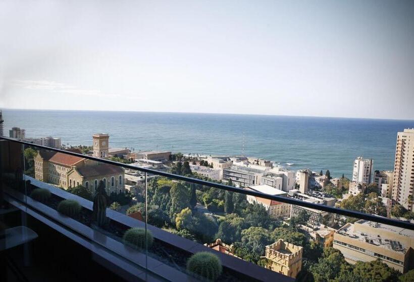 اتاق لوکس با چشم‌انداز دریا, 1866 Court & Suites