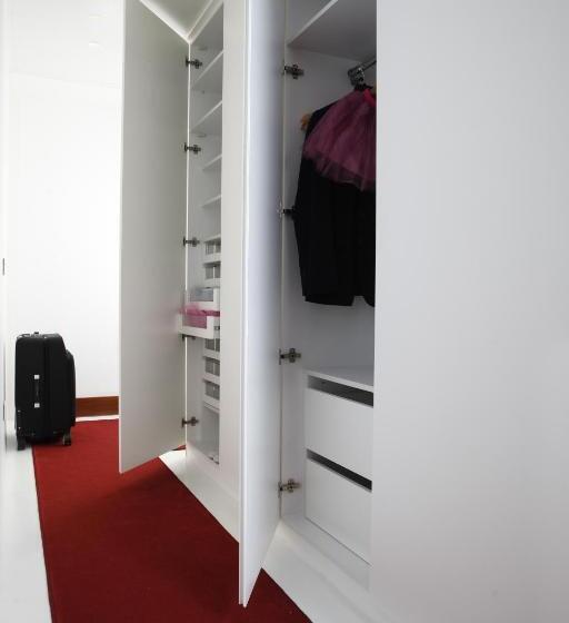 اتاق استاندارد, 1866 Court & Suites