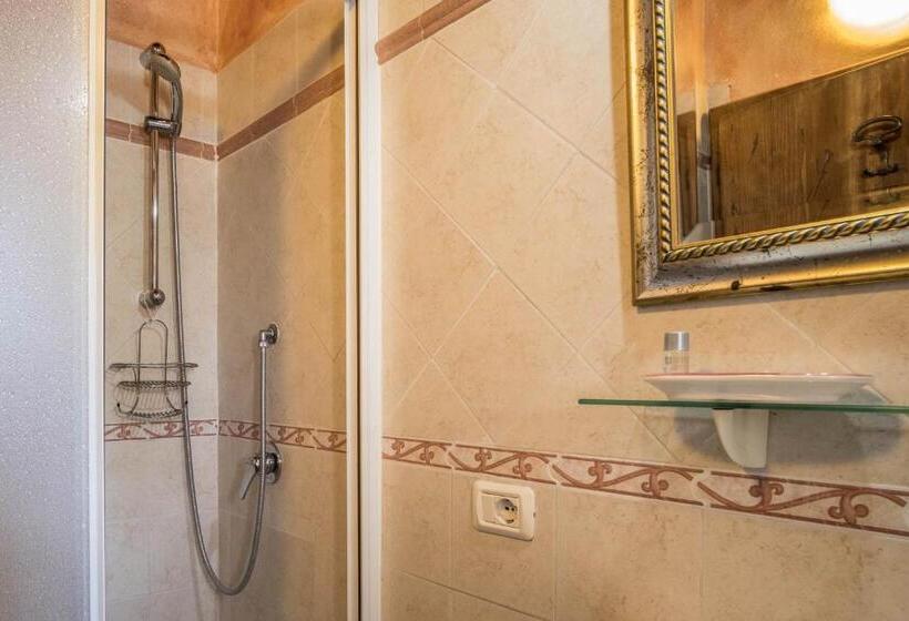 Номер Стандарт, Agriturismo Goccia Di Luna