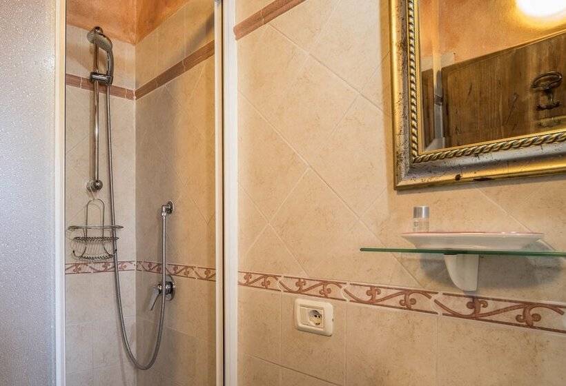 Номер Стандарт, Agriturismo Goccia Di Luna