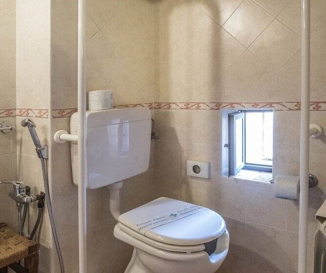 اتاق استاندارد, Agriturismo Goccia Di Luna