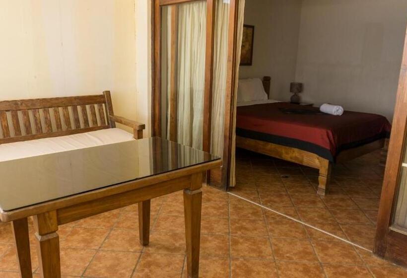 חדר דלוקס נוף לים, Don Giovanni Mancora