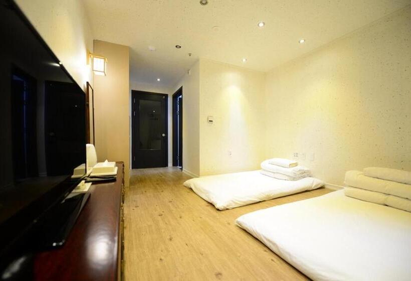 디럭스 룸, Dunsan Graytone